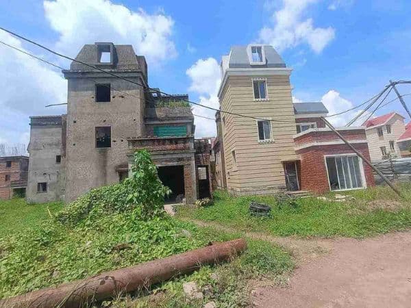 Phase 5 Willow outside painting work in progress  as on 07.12.2025